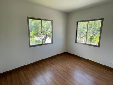 Single house for sale, corner plot, Life City Home Village (Ang Sila), Chonburi.