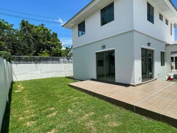 Single house for sale, corner plot, Life City Home Village (Ang Sila), Chonburi.