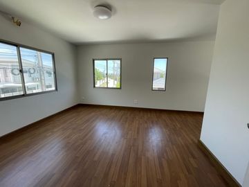 Single house for sale, corner plot, Life City Home Village (Ang Sila), Chonburi.