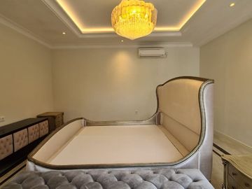 RUMAH BRANDNEW AMERICAN CLASSIC di Jl BANGKA / KEMANG, JAKSEL