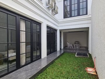 RUMAH BRANDNEW AMERICAN CLASSIC di Jl BANGKA / KEMANG, JAKSEL