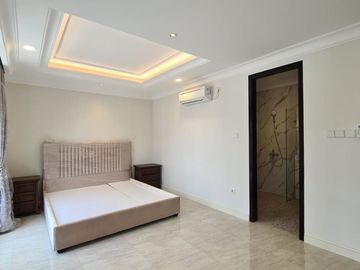RUMAH BRANDNEW AMERICAN CLASSIC di Jl BANGKA / KEMANG, JAKSEL