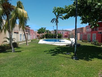 CASA EN VENTA EN FRACC A 20 MIN DE ACAPULCO DIAMANTE!!
