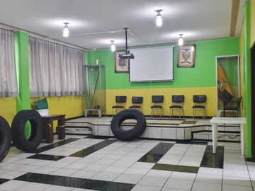 CASA COMERCIAL EN VENTA - SECTOR SOLANDA