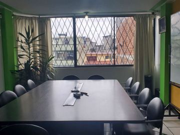 CASA COMERCIAL EN VENTA - SECTOR SOLANDA
