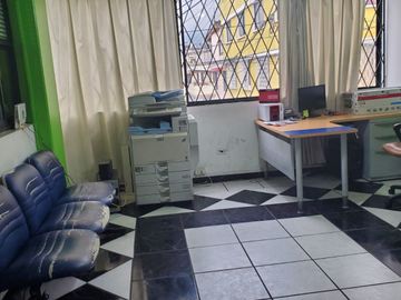 CASA COMERCIAL EN VENTA - SECTOR SOLANDA