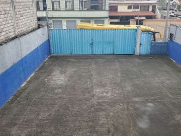 CASA COMERCIAL EN VENTA - SECTOR SOLANDA