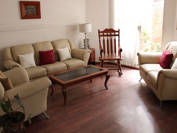 CASA EN VENTA BLVD. FORJADORES