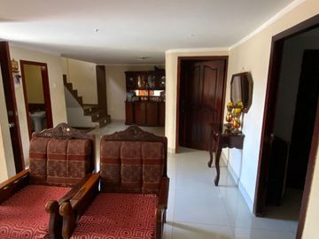 Casa en Venta Frente al Terminal Terrestre de Portoviejo