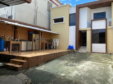Casa en Venta Frente al Terminal Terrestre de Portoviejo