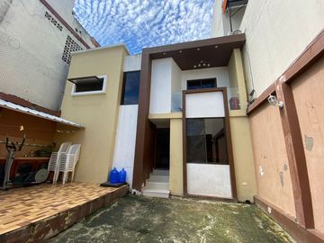 Casa en Venta Frente al Terminal Terrestre de Portoviejo