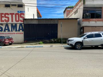 Casa en Venta Frente al Terminal Terrestre de Portoviejo