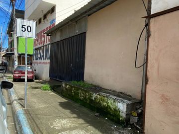 Casa en Venta Frente al Terminal Terrestre de Portoviejo