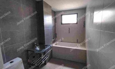 House and lot for sale in Cebu City, Gated in Banilad, Prime Location