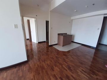 Ready for occupancy condominium penthouse two beroom in makati ayala city area avenue rcbc plaza pb com triangle Makati area  Ready for occupancy arna
