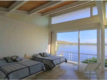 Casa en Venta Tequesquitengo, Jojutla Morelos