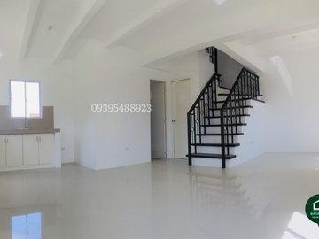 4 bedrooms House and Lot in Sto Tomas Batangas