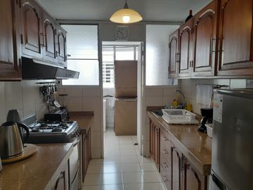 VENDO DEPARTAMENTO 100 MTS2. DOS DORMITORIOS AV. EL EJERCITO SAN ISIDRO