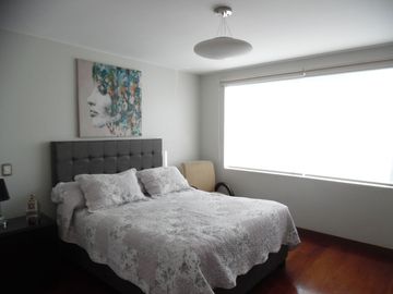 HERMOSA CASA 5 DORMITORIOS -JARDÍN SAUNA GIMNASIO PISCINA