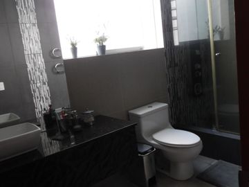 HERMOSA CASA 5 DORMITORIOS -JARDÍN SAUNA GIMNASIO PISCINA