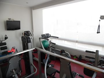HERMOSA CASA 5 DORMITORIOS -JARDÍN SAUNA GIMNASIO PISCINA