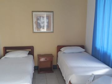 VENTA HOSTERÍA SECTOR TONSUPA - ESMERALDAS