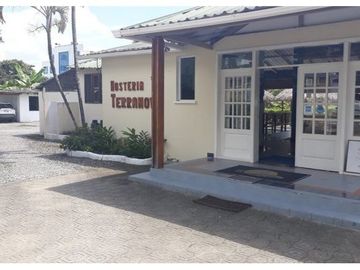 VENTA HOSTERÍA SECTOR TONSUPA - ESMERALDAS