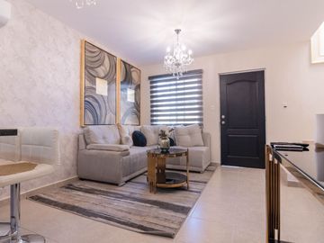 Casa en venta en coto Alta California con Remodelaciones y Aire Acondicionado
