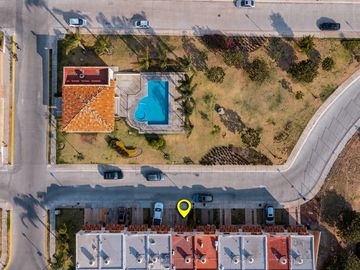 Casa en venta en coto Alta California con Remodelaciones y Aire Acondicionado