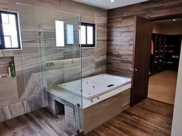 *vendo Residencia en Exclusivo Fraccionamiento Pachuca Hgo