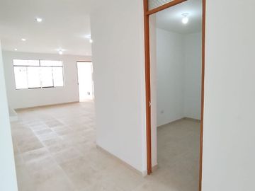 AMPLIO DEPARTAMENTO CON 4 HABITACIONES