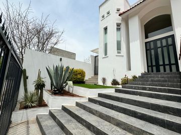 HERMOSA CASA EN VENTA EN GRAN JARDIN LEON, GTO