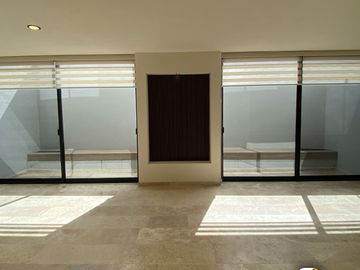 Moderna y Hermosa casa en Privada San Angel V, Negociable,