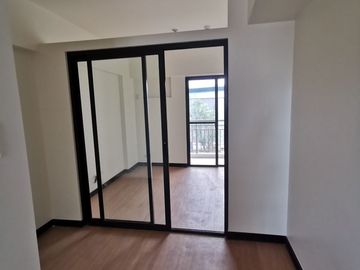 10% DP PROMO Verdon Parc Condo in Davao near SM City Davao