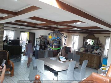 2 STOREY HOUSE & LOT FOR SALE