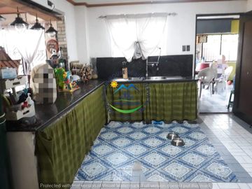 2 STOREY HOUSE & LOT FOR SALE