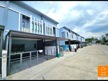 Townhouse, newly renovated, The Ricco Town Ramindra - Watcharaphon (24.3 sq m.), 4 bedrooms, 2 bathrooms, near 5 Watcharaphon intersection.