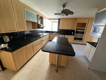 Apartamento para remodelar en venta en barranquilla. Parque Rosado