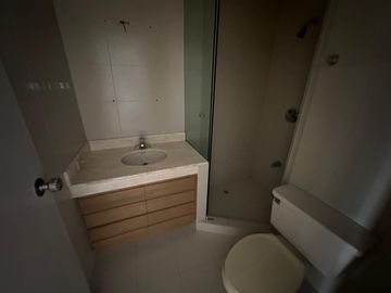 Apartamento para remodelar en venta en barranquilla. Parque Rosado