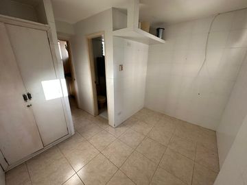 Apartamento para remodelar en venta en barranquilla. Parque Rosado