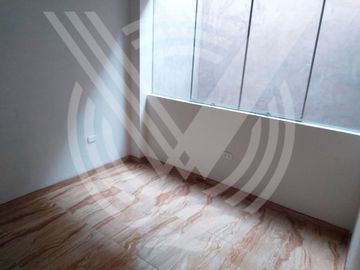 ADQUIERE TU CASITA YA!... SE VENDE CASA CON LOCAL PARA NEGOCIO EN ALAMEDA DE ÑAÑA