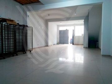 ADQUIERE TU CASITA YA!... SE VENDE CASA CON LOCAL PARA NEGOCIO EN ALAMEDA DE ÑAÑA