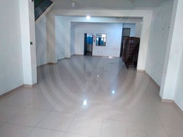 ADQUIERE TU CASITA YA!... SE VENDE CASA CON LOCAL PARA NEGOCIO EN ALAMEDA DE ÑAÑA