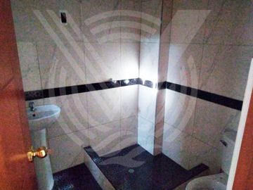 ADQUIERE TU CASITA YA!... SE VENDE CASA CON LOCAL PARA NEGOCIO EN ALAMEDA DE ÑAÑA