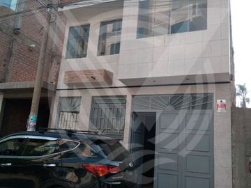 ADQUIERE TU CASITA YA!... SE VENDE CASA CON LOCAL PARA NEGOCIO EN ALAMEDA DE ÑAÑA