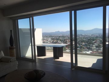 Bonito departamento en plaza Averanda