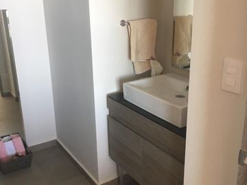 Bonito departamento en plaza Averanda