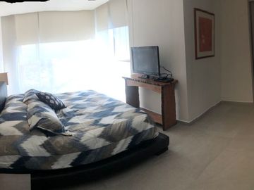Bonito departamento en plaza Averanda