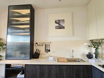 Rumah Amesta Living Raya OERR 2 Lantai Modern Baru Dekat MERR Rungkut Tol Juanda