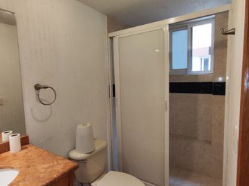 Departamento en PB, 149 m2, 2 albercas, jardines, palapa, Fraccionamiento   Junto al Rio Temixco, Mor.
